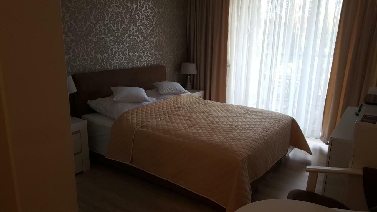 Wroclaw Apartamenty Kepa Mieszczanska Ngoại thất bức ảnh