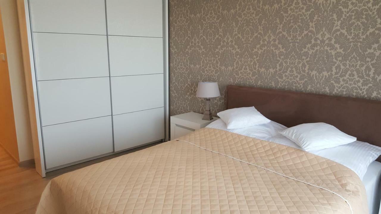 Wroclaw Apartamenty Kepa Mieszczanska Ngoại thất bức ảnh