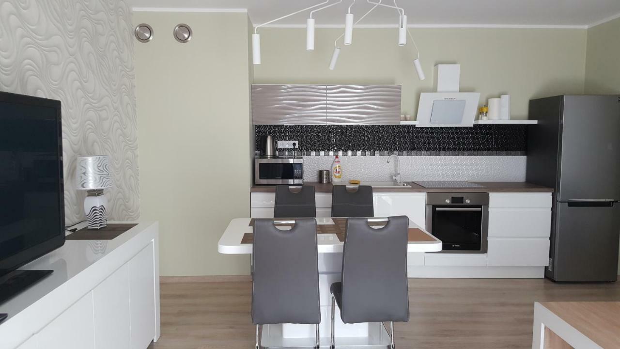 Wroclaw Apartamenty Kepa Mieszczanska Ngoại thất bức ảnh