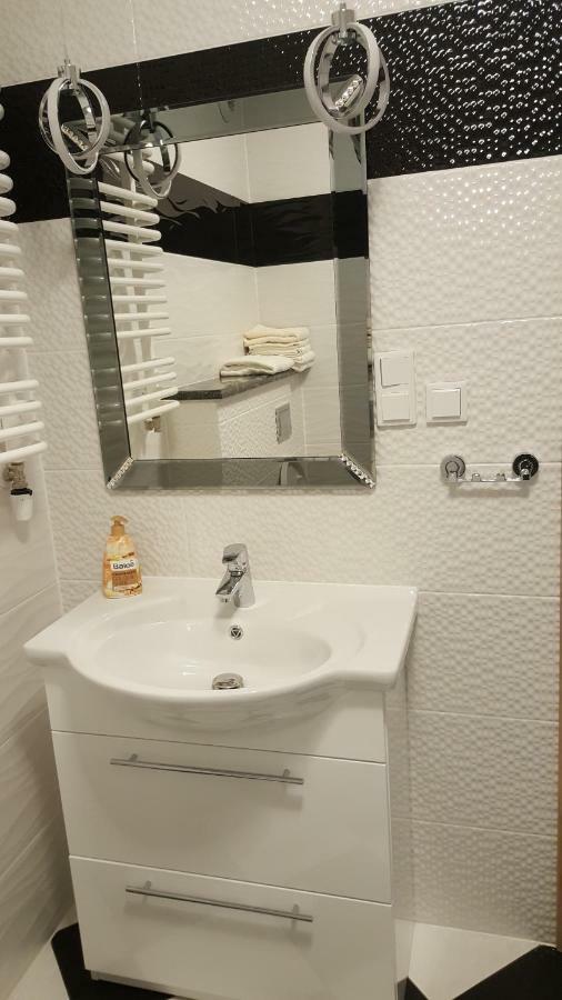 Wroclaw Apartamenty Kepa Mieszczanska Ngoại thất bức ảnh